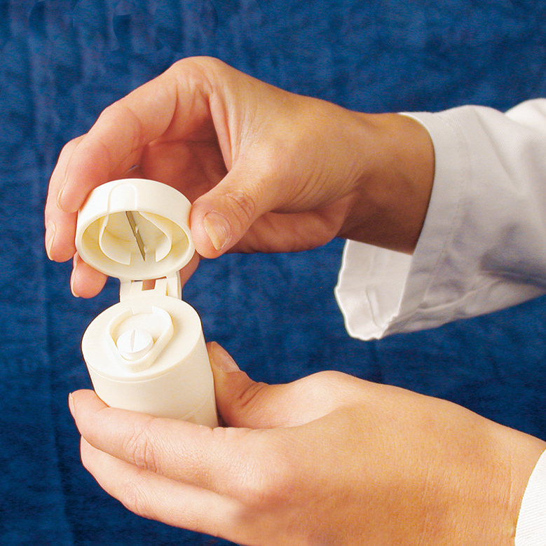 pastillero-partidor-y-triturador---00